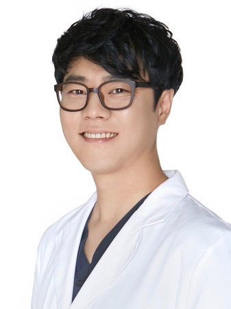 국민일보 전문가 코멘트(쿼드로스타프로 안면홍조 치료) 사진 1